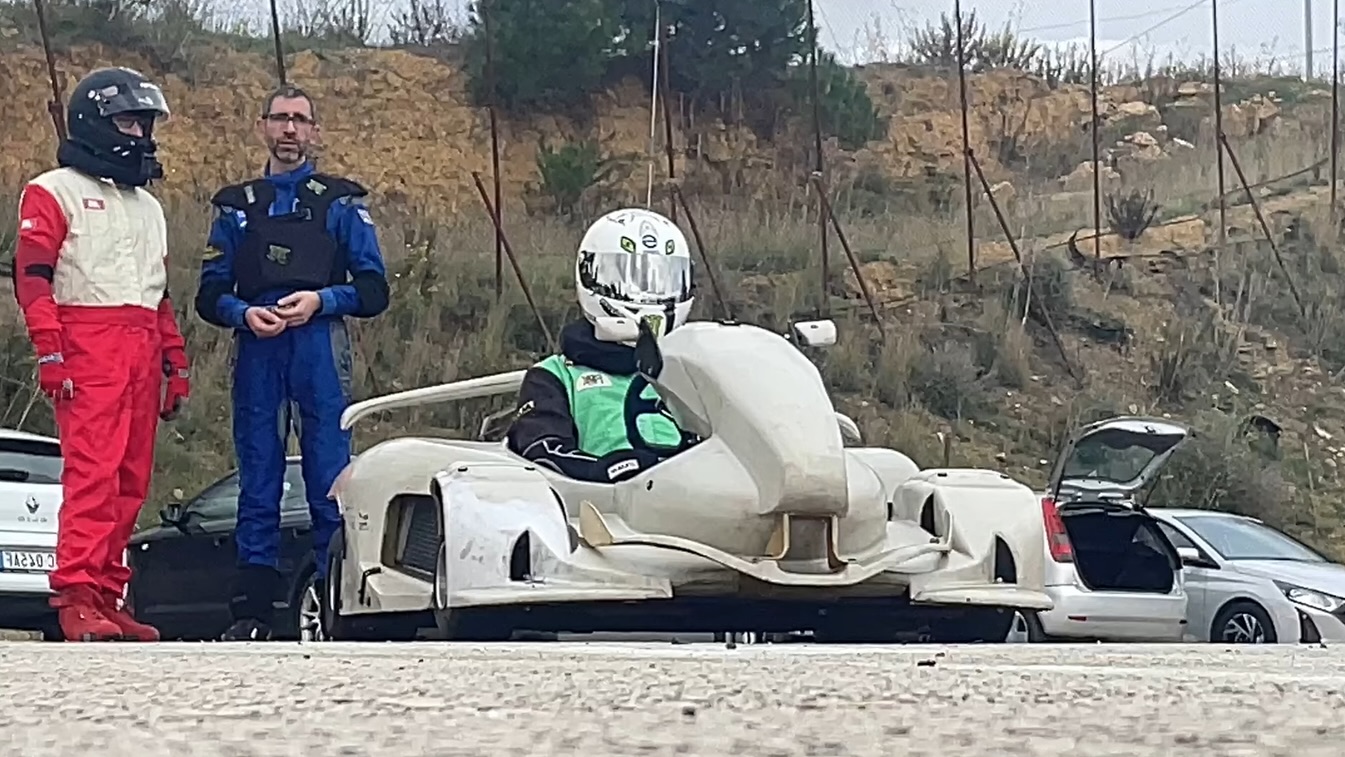 Superpole